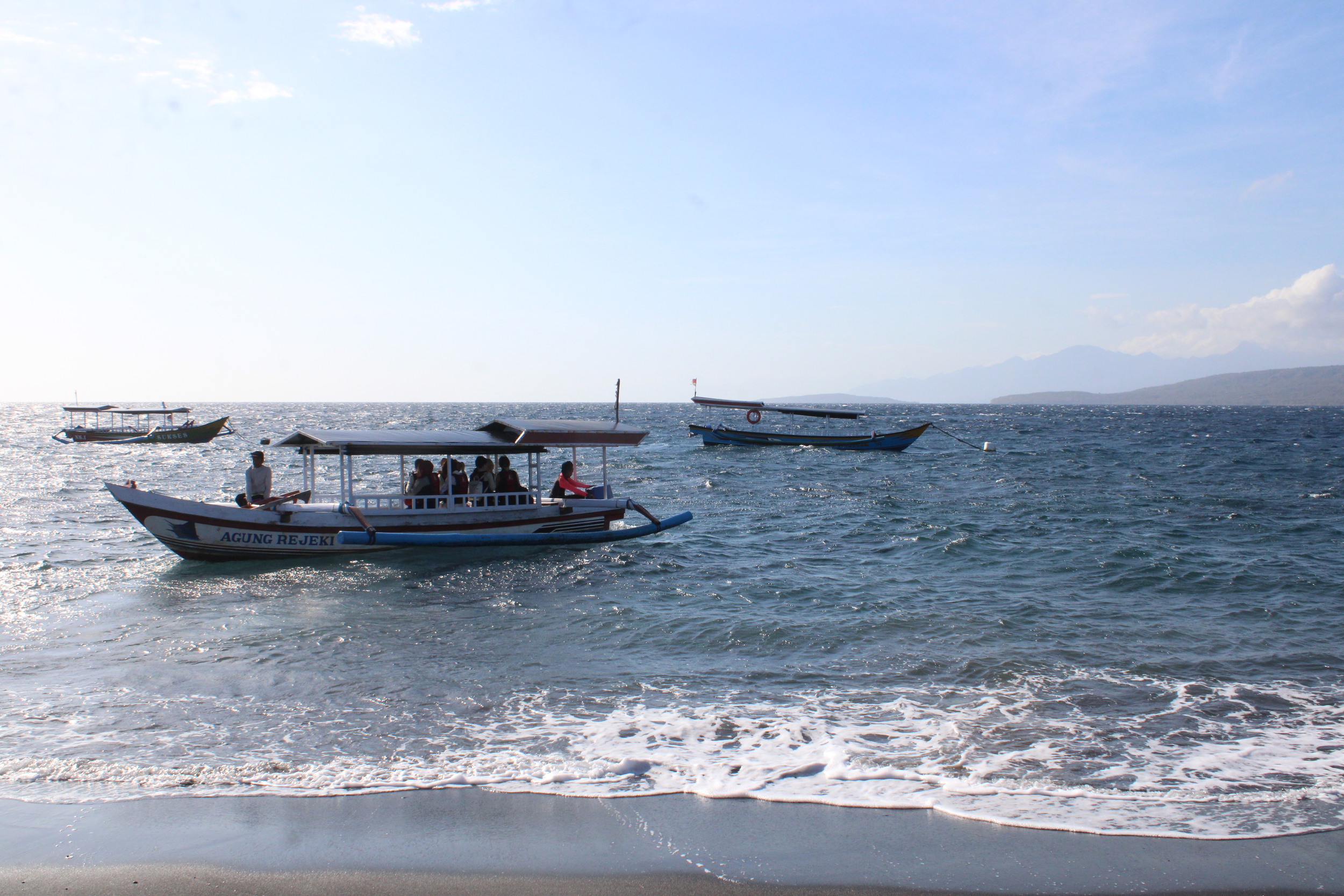 Pantai Tanjungan Sunrise
